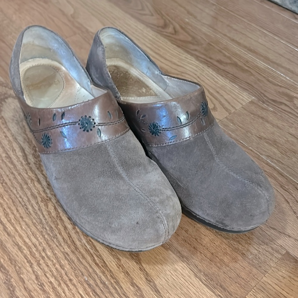 Swede dansko clogs